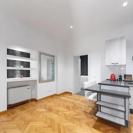 Piazza Venezia Design Apartment Rome