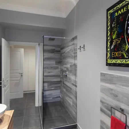 Piazza Venezia Design Apartment *
